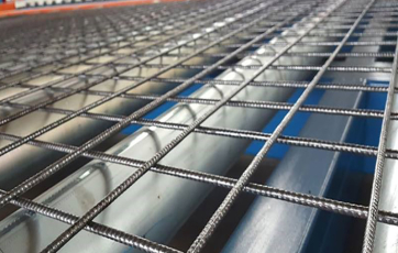 Bố trí thép sàn deck