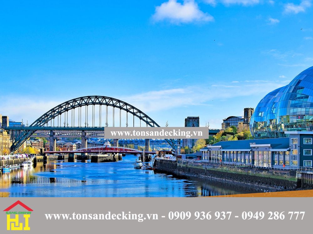 Cầu Tyne là cây cầu nối liền hai thành phố Newcastle vs Gateshead, được hoàn thành vào năm 1928 bởi vua George V