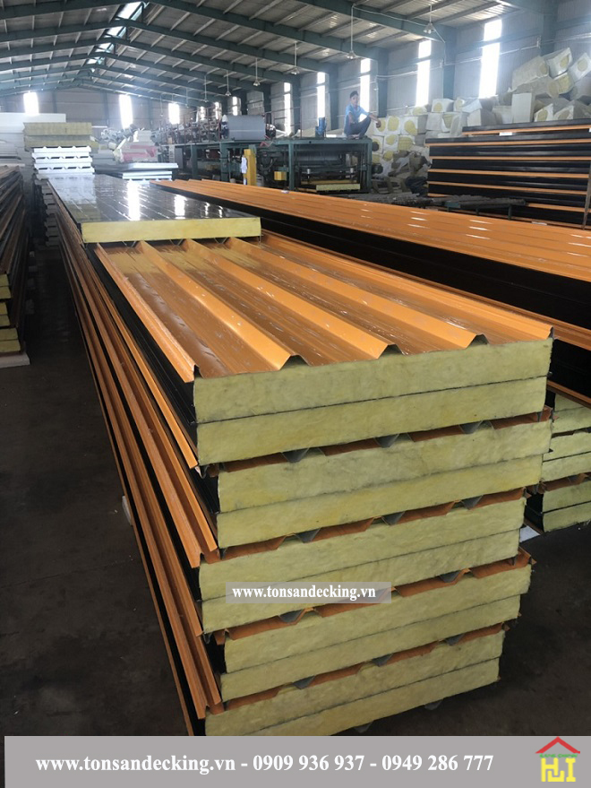 Tấm mái panel Glasswool