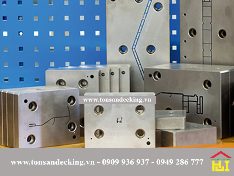 Sắt bản mã chân cột