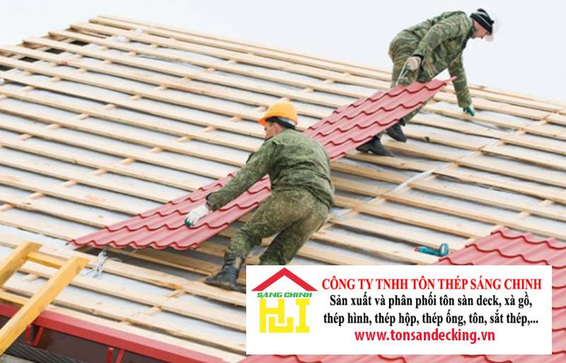 Cách lợp tôn giả ngói