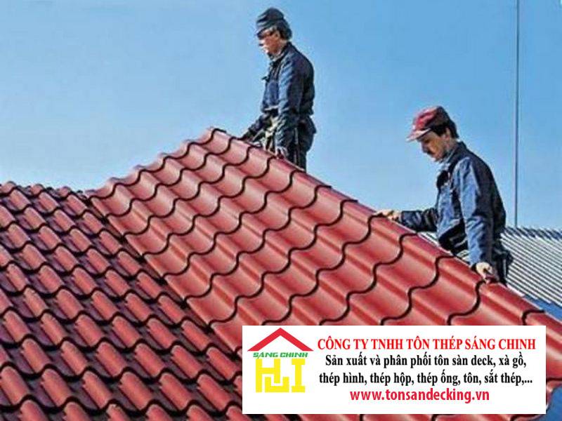 Cách lợp tôn giả ngói