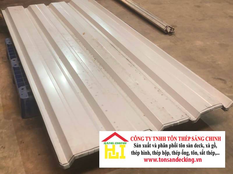 Giá tôn 5 sóng vuông