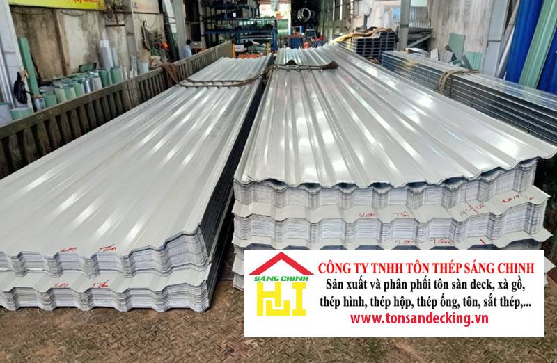 Giá tôn 9 sóng vuông