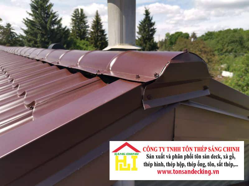 Giá tôn diềm - tôn úp nóc