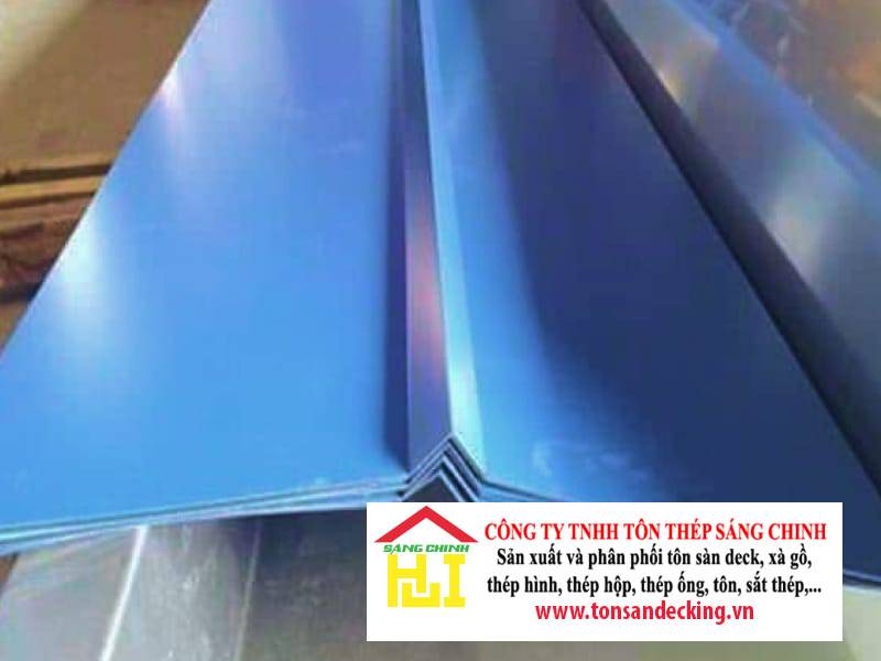 Giá tôn diềm - tôn úp nóc