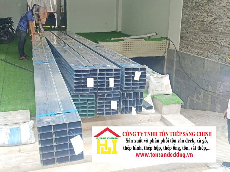 Giá xà gồ thép hộp 4x8