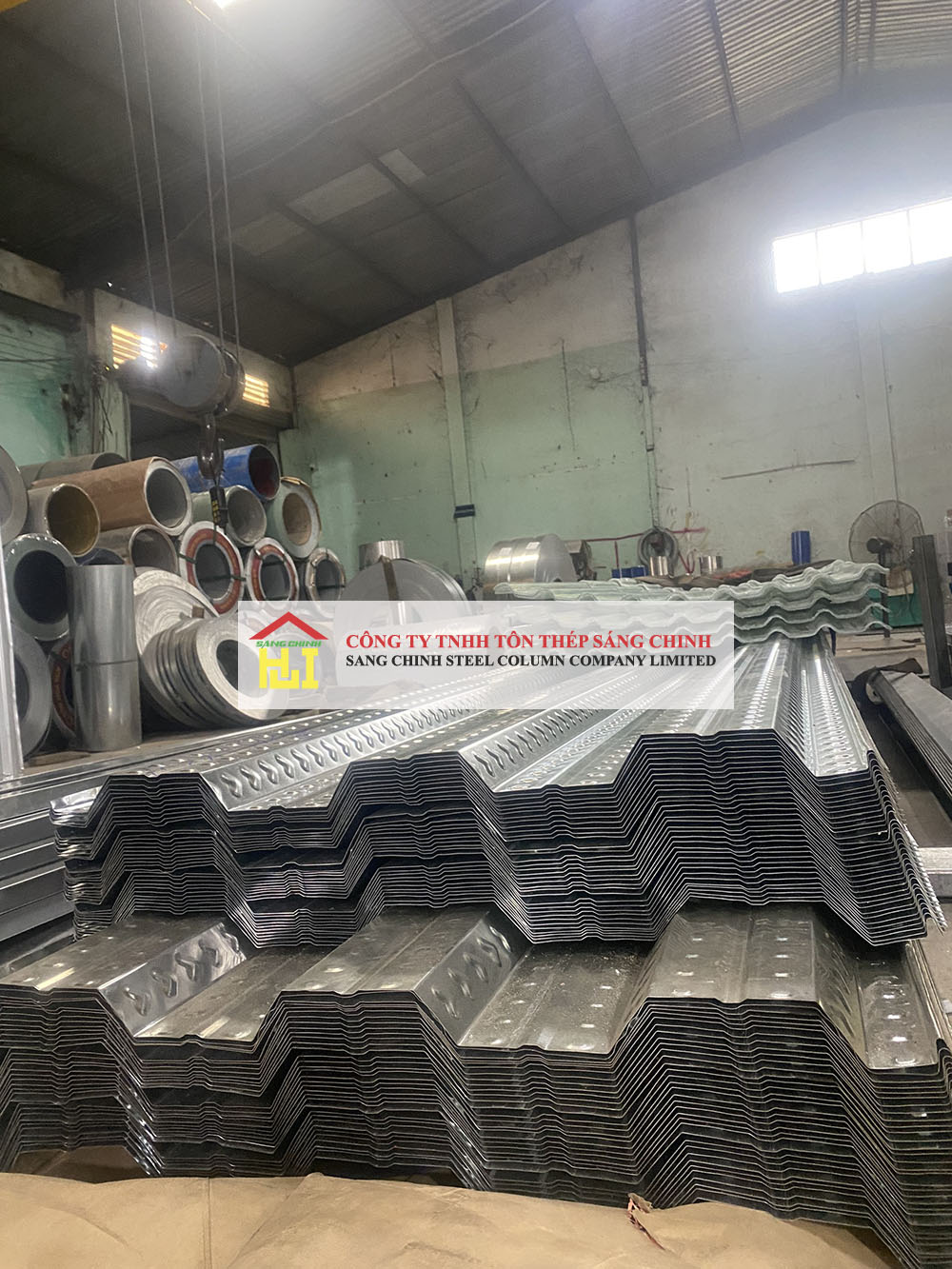 Hình ảnh thực tế tôn sàn deck tạo tonsandecking.vn