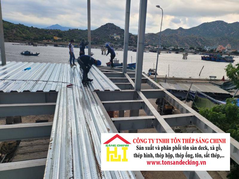 Hướng dẫn chọn độ dày tôn sàn deck cho từng loại công trình