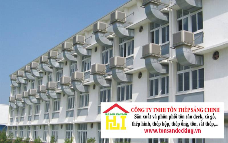 Lam gió nhà xưởng là gì? Phân loại, công dụng và báo giá mới nhất hôm nay