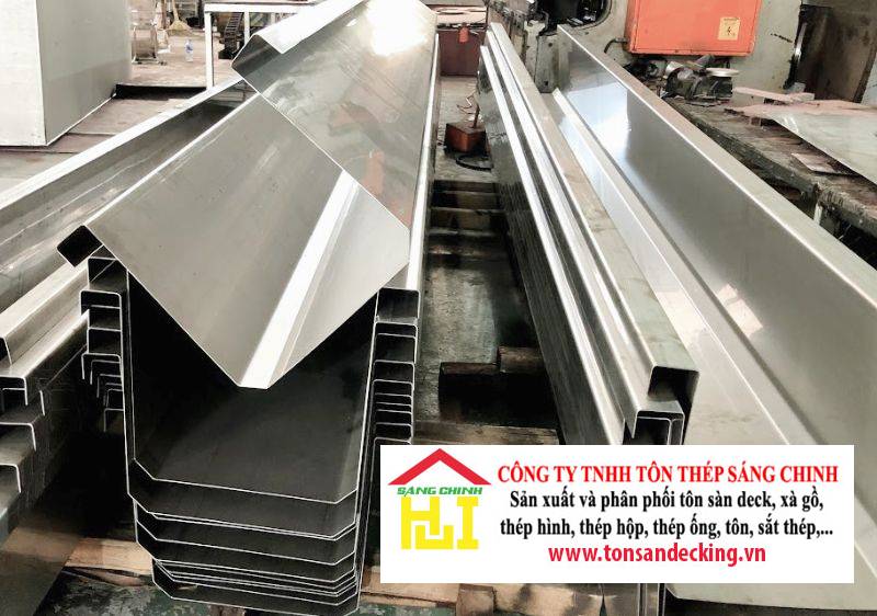 Máng Xối Inox Là Gì? Ưu Điểm Của Máng Xối Inox