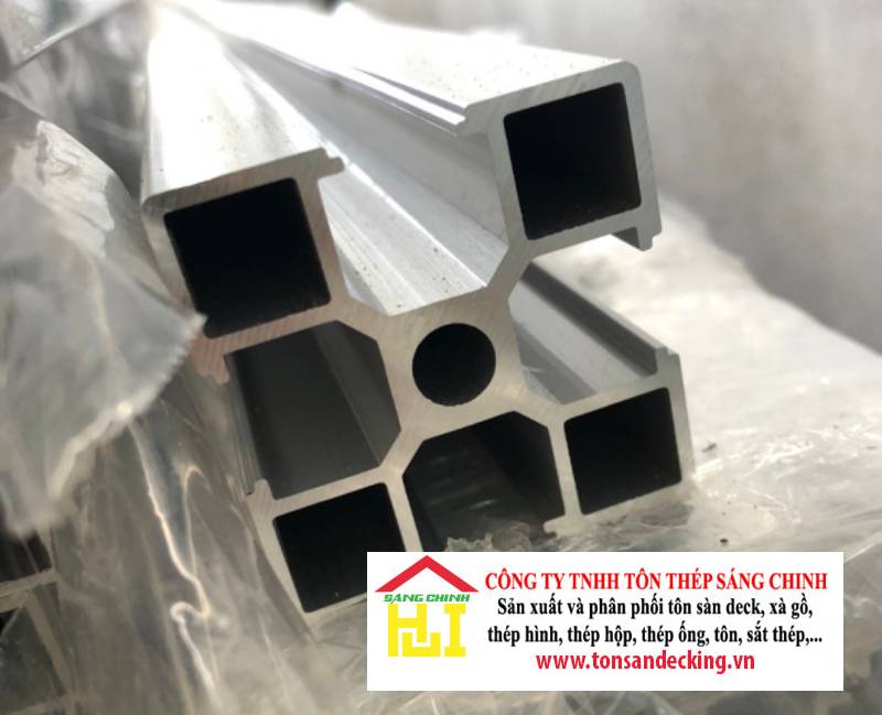 Nhôm định hình 40×40 là gì? Bảng giá, thông số kỹ thuật