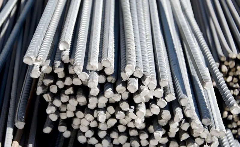 Giá sắt phi 12 bao nhiêu tiền 1 cây?