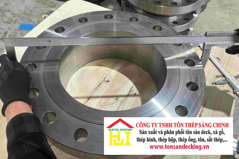 Slip On Flanges BS4504 PN40