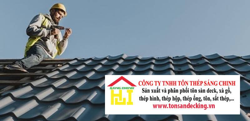 So sánh lợi ích giữa mái ngói và mái tôn