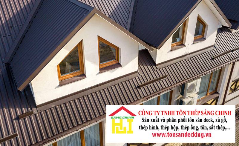 So sánh lợi ích giữa mái ngói và mái tôn