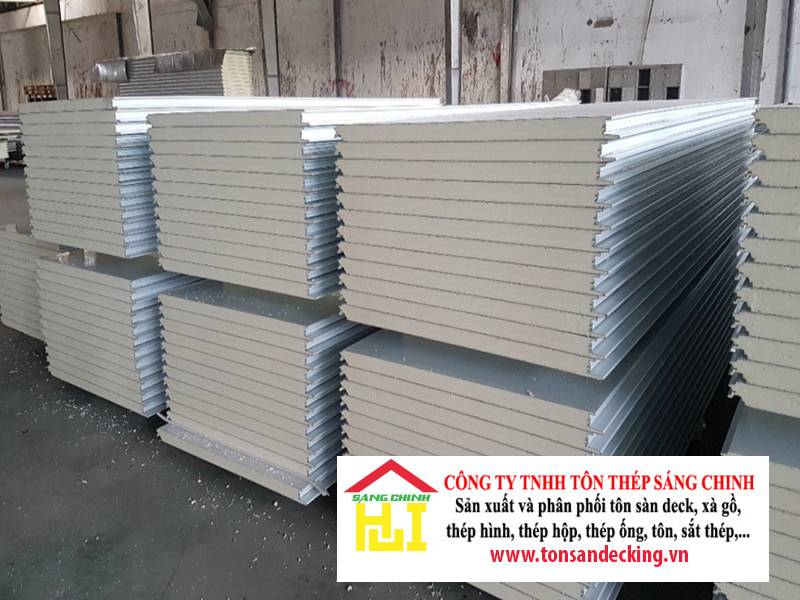 So sánh tôn cách nhiệt PU, tôn panel EPS và tôn PE Foam