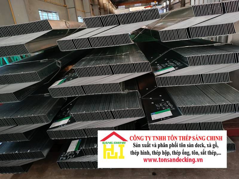 So Sánh Xà gồ kẽm và đen chữ Z