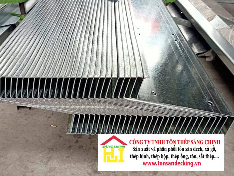 So Sánh Xà gồ kẽm và đen chữ Z