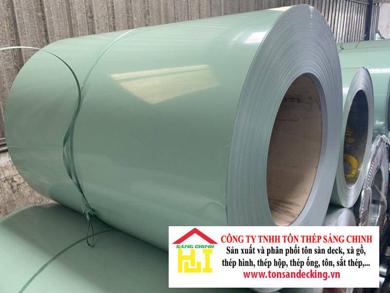 Thép cuộn mạ màu: Thông số kỹ thuật, Ứng dụng & Báo giá