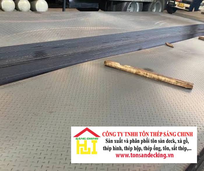 Thép Tấm Gân 12 ly (Dày 12mm)