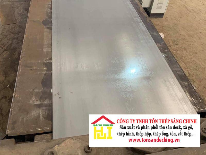 Thép Tấm Gân 2ly (dày 2mm)