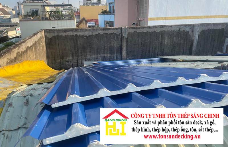 Tôn Lợp Mái Cho Nhà Xưởng: Đem Đến Giải Pháp Hiệu Quả Cho Môi Trường Làm Việc