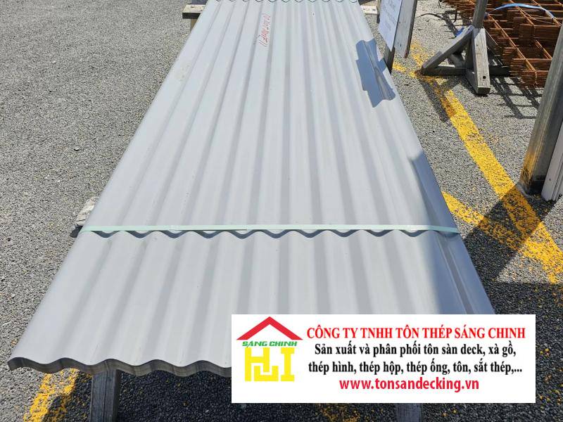 Lưu Ý Quan Trọng Khi Chọn Tôn Lợp Mái: Đảm Bảo Chất Lượng và Độ Bền