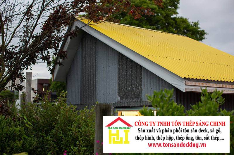 Giá tôn lạnh tại Quận 4