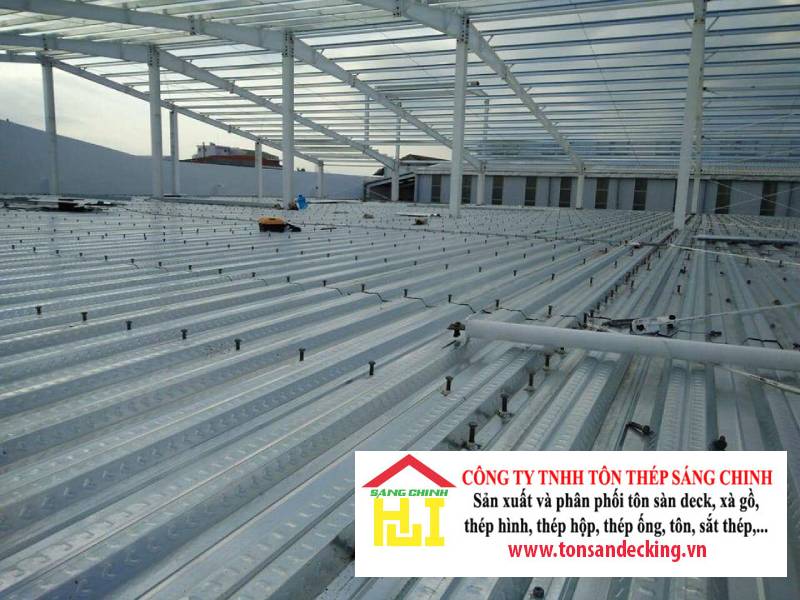 Tôn sàn deck có bị rỉ không? Giải đáp từ chuyên gia