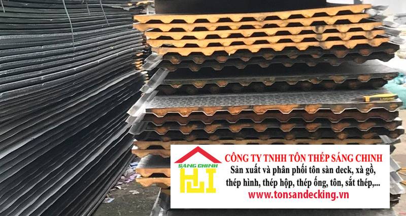 Kích Thước Tấm Panel Tôn Xốp: Thông Số Chi Tiết & Ứng Dụng
