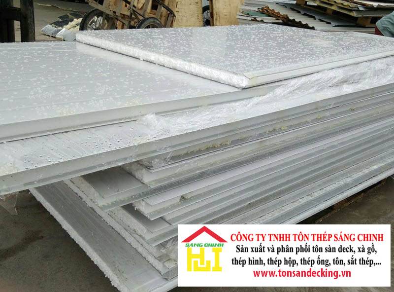 Kích Thước Tấm Panel Tôn Xốp: Thông Số Chi Tiết & Ứng Dụng