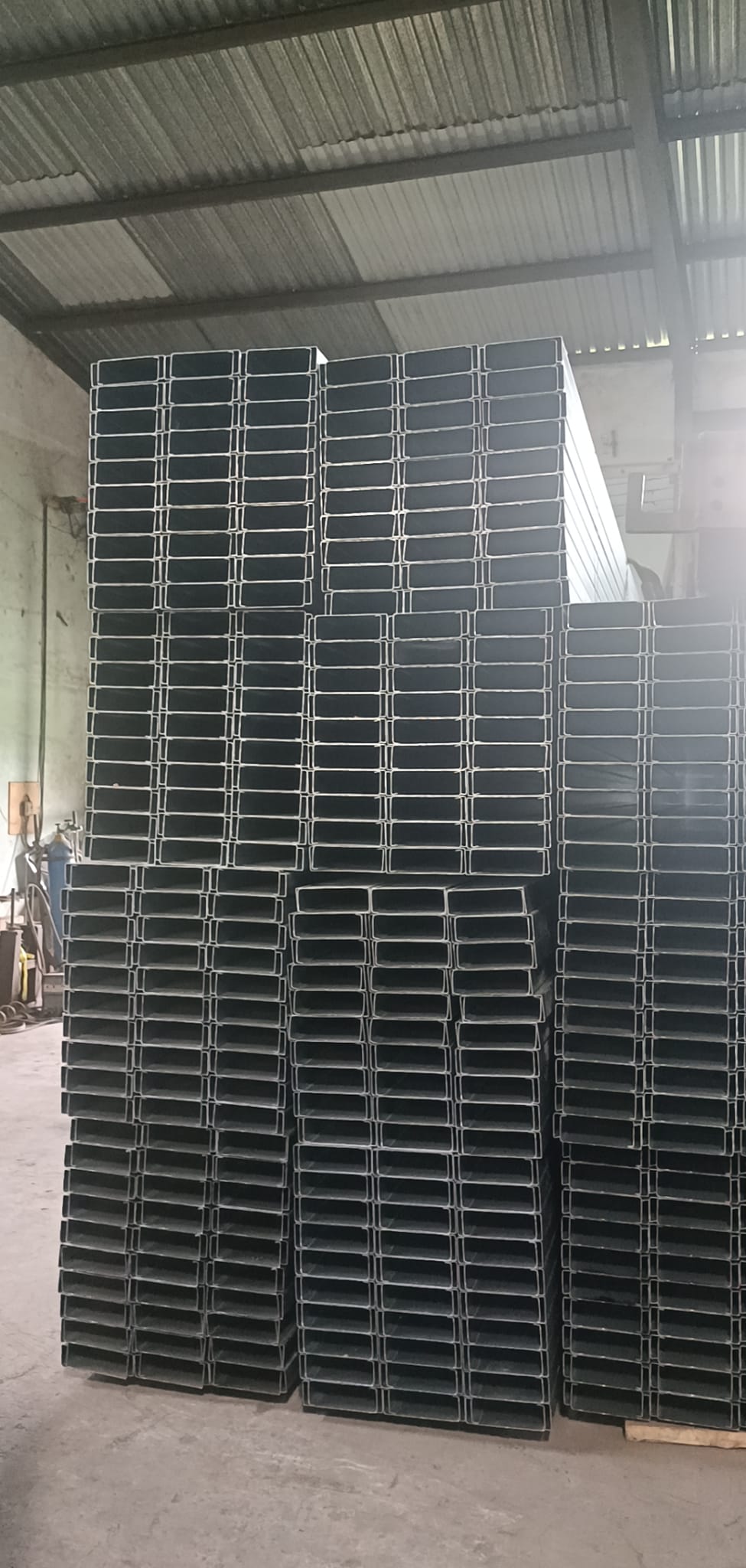 Giá xà gồ C,Z,đen, mạ kẽm Tây Ninh
