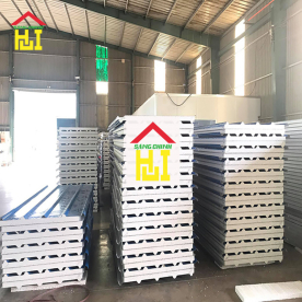 Tôn cách nhiệt Phương Nam 3 lớp Tôn nền dày 0.30mm + PU + Giấy bạc