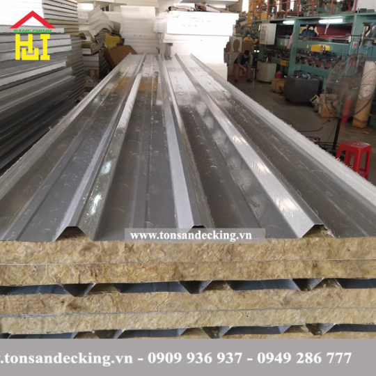 Tấm Panel lợp mái