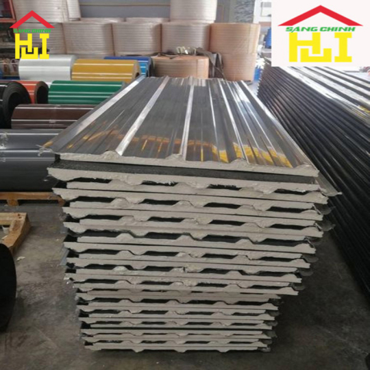 Tôn cách nhiệt Phương Nam 3 lớp tôn nền dày 0.50mm + PU + giấy bạc