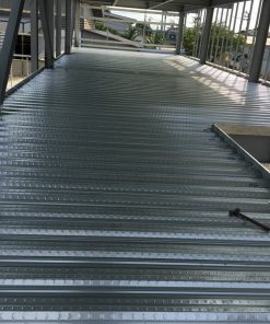 Tấm chắn bê tông sàn deck